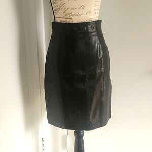 ANDREW MARC BLACK LEATHER PENCIL SKIRT SIZE 6